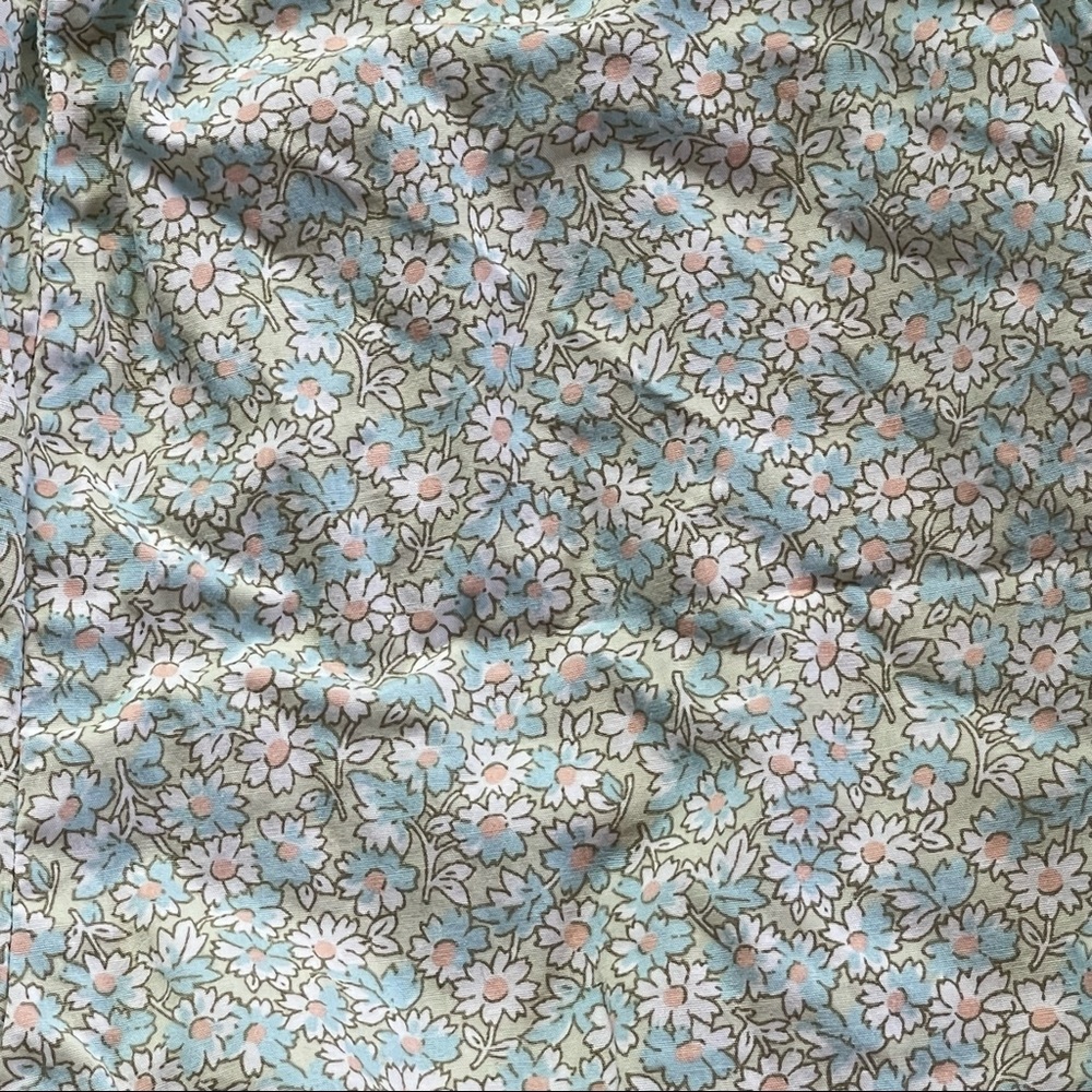 GAP green pajama shorts w/pink & blue floral pattern 100% cotton size SP